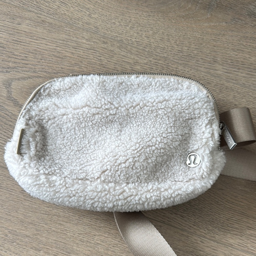 Lululemon Athletica Cream Crossbody Bag with Sherpa Texture